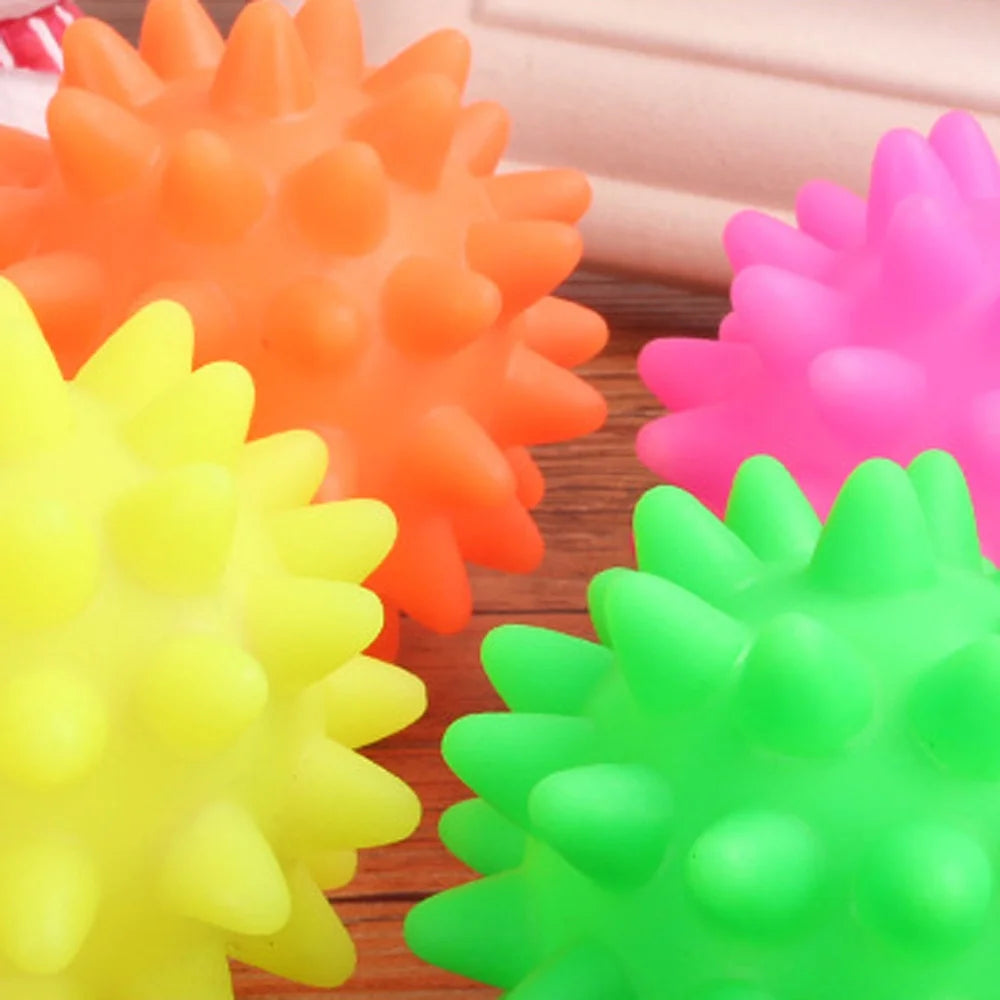 Dog Spiky Ball Toys, Dog Squeaky Chew Balls with Ultra Bouncy, Durable Rubber Dog Toys Ball for Puppy Teething Toys and Pet Cleans Teeth